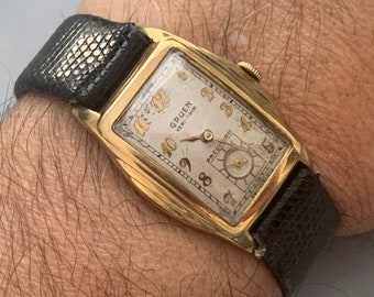 Gorgeous GRUEN MENS 1940s Swiss Watch, Veri-Thin, Art Deco, 10K Gold Filled, Rectangular, Stepped Sides, 17 Jewels, See Item Details!