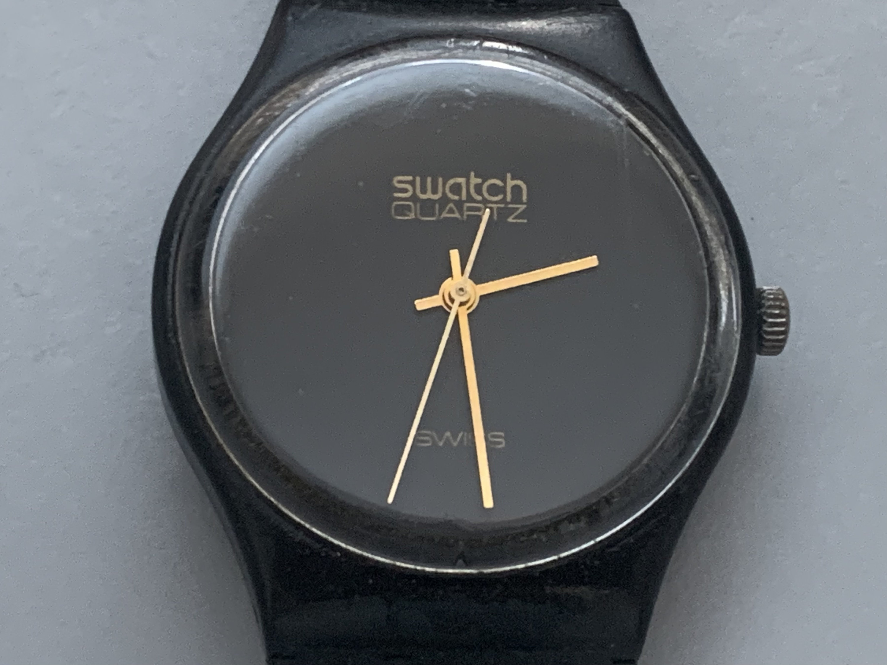 The Swatch Clearly Gent Is a 1980s Grail for Under $100