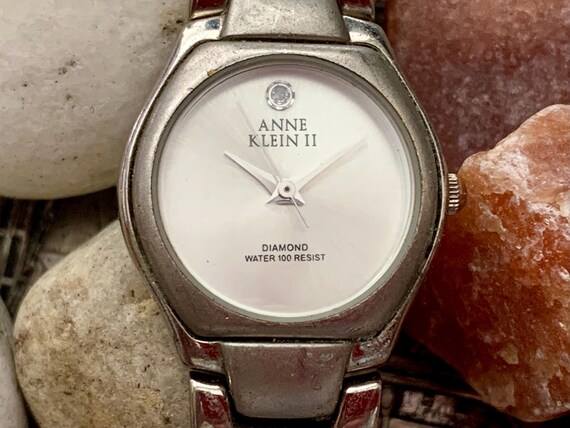 LADIES ANNE KLEIN Vintage Collectible Diamond Dial Watch  display picture 1