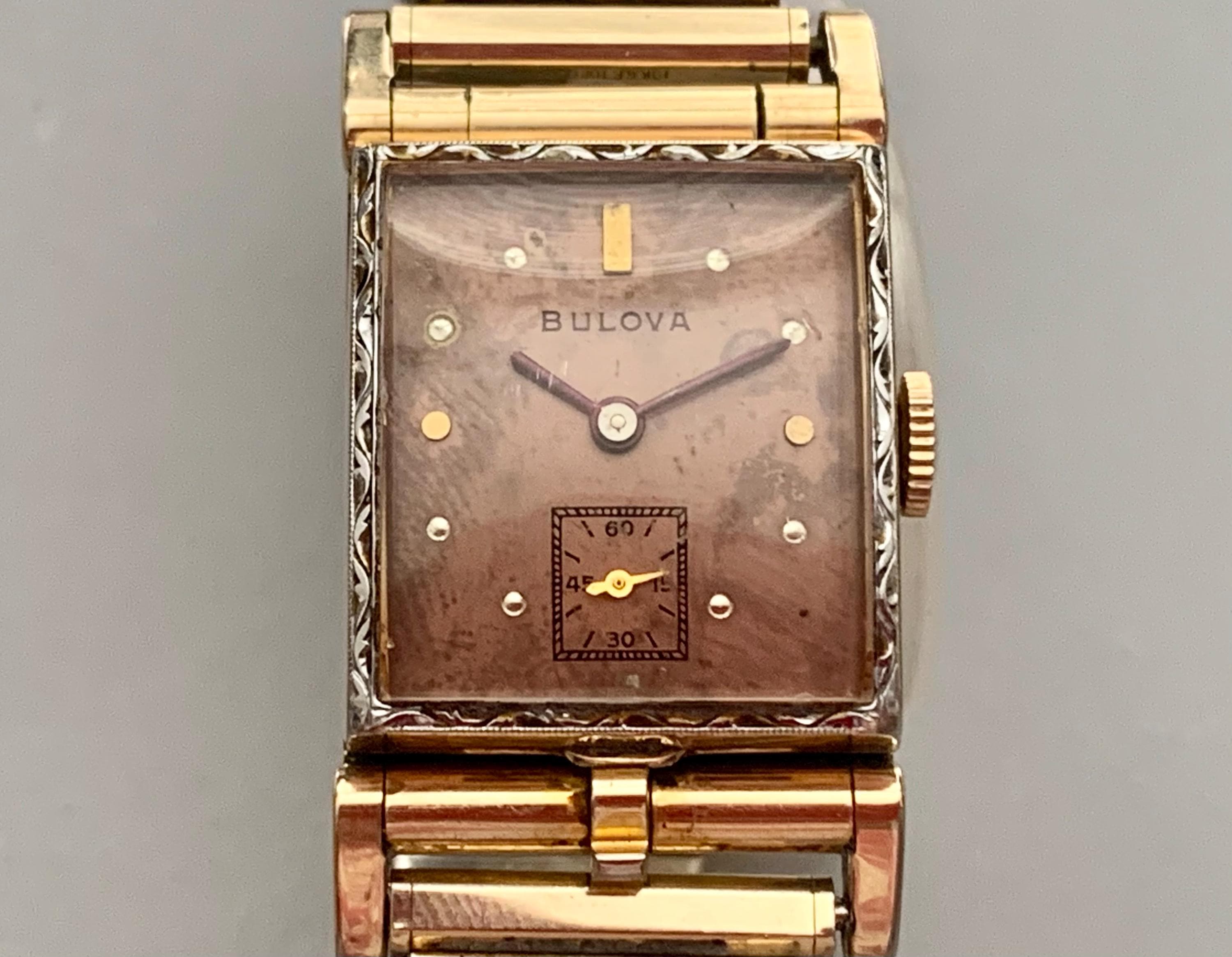 Mens Bulova Photo Flip Watch: 10K RGP, 17 Jewels Click & Read Item