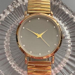 LADY GREY with CRYSTALS Watch Minimalist Glamour |  Muted Tones for a Memorable Impression | Runs Well | Click and Read &#39;Item Details&#39;