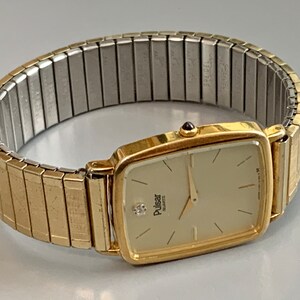 Pure Perfection PULSAR Mens Vintage Gold Plated Rectangular Watch, Quartz Ultra Slim Watch, Golden Dial, See Item Details image 9