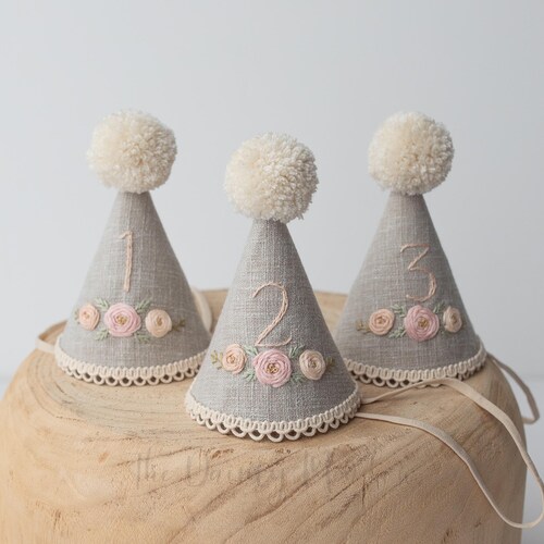 PARTY HAT Floral Spring. party hat. birthday hat. photo prop