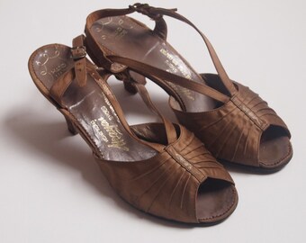 1950's handmade bronze singapore silk, strappy, peep toe, slingback, size 4