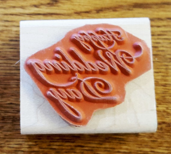 ハッピーウェディングデーラバースタンプがスタンピンアップから廃盤に