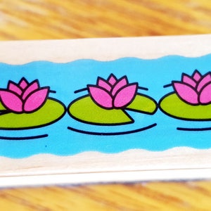 3 Lily Pads in Water Rubber Stamp