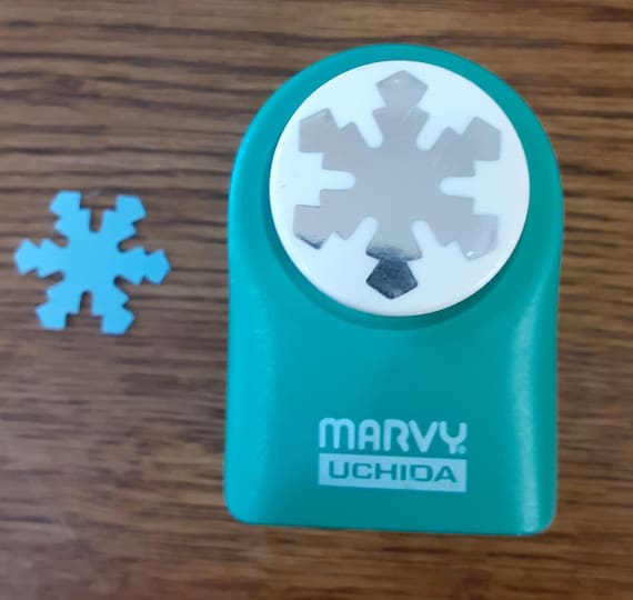 Medium 1 Inch Snowflake Paper Punch from Marvy Uchida