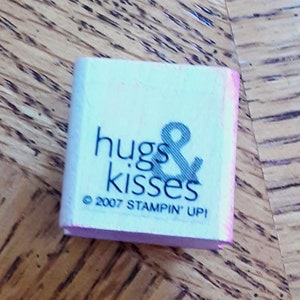 Hugs & Kisses-stempel gepensioneerd bij Stampin Up