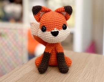 Clementine the Fox: Crochet Fox Pattern / Squishy Fox / Amigurumi Fox Pattern / Instant Download Pattern / English PDF Pattern