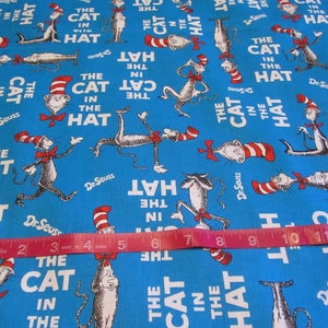 DR SEUSS CAT IN THE HAT BLUE cotton fabric 43"W x 1/2 YD L Crafts masks rare! 