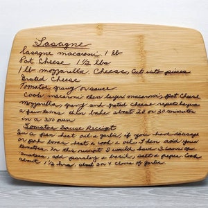 Personalized Engraved Cutting Board – Handwritten Recipe Gift