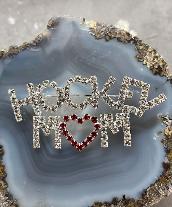 Hockey mom deals jewelry