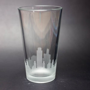 Copo de cerveja Albany New York Skyline - Personalização GRÁTIS - Lembrança de viagem para bar em casa - Copo para beber com mapa urbano gravado
