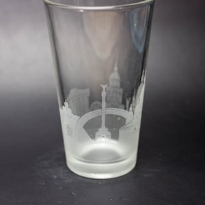 Kyiv/Kiev Ukraine Skyline beer pint Glass - FREE Personalization - Home Bar Travel Souvenir - Etched Urban Map Drinking Tumbler