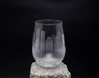 Houston Texas Skyline Wine Glass & Stemless Goblet -  FREE Personalization - Urban Traveler Souvenir - Etched City Landmark Map Keepsake