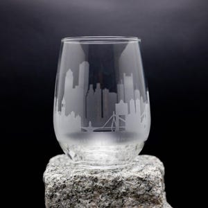 Boston Massachusetts Skyline Wine Glass & Stemless Goblet -  FREE Personalization - Urban Traveler Souvenir - Etched Landmark Map