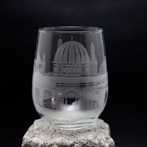 Jerusalem Skyline Wine Glass & Stemless Goblet -  FREE Personalization - Urban Traveler Souvenir - Etched City Landmark Map Keepsake