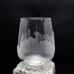 Vancouver Canada Skyline Wine Glass & Stemless Goblet -  FREE Personalization - Urban Traveler Souvenir - Etched City Landmark Map Keepsake