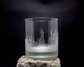 New York City (NYC) Skyline Custom Etched Old Fashioned Rocks Whiskey Cocktail Tumbler Barware Gift Personalized Engraved Cityscape