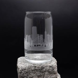 San Francisco Kalifornien Skyline Glasdose Eiskaffeetasse Home Coffee Bar Essential - KOSTENLOSE Personalisierung - Urban Wahrzeichen Karte Souvenir