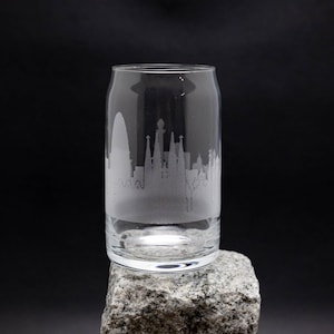 Barcelona Spanien Skyline Glasdose - Eiskaffeetasse - Home Coffee Bar Essential - KOSTENLOSE Peronalisierung - Urban Wahrzeichen Map Souvenir