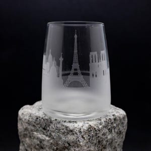 Paris Frankreich Skyline geätzter stammloser Piatta Weinglas-Cocktailbecher - KOSTENLOSE Personalisierung - Urban Traveller Souvenir - Geätzte Wahrzeichen