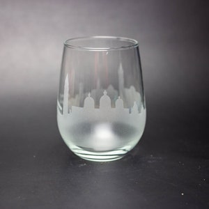 Venice Italy Skyline Wine Glass Tumbler & Stemless Wine Glass Etched Gift Custom Stemware Personalized Engraved Modern Cityscape image 2