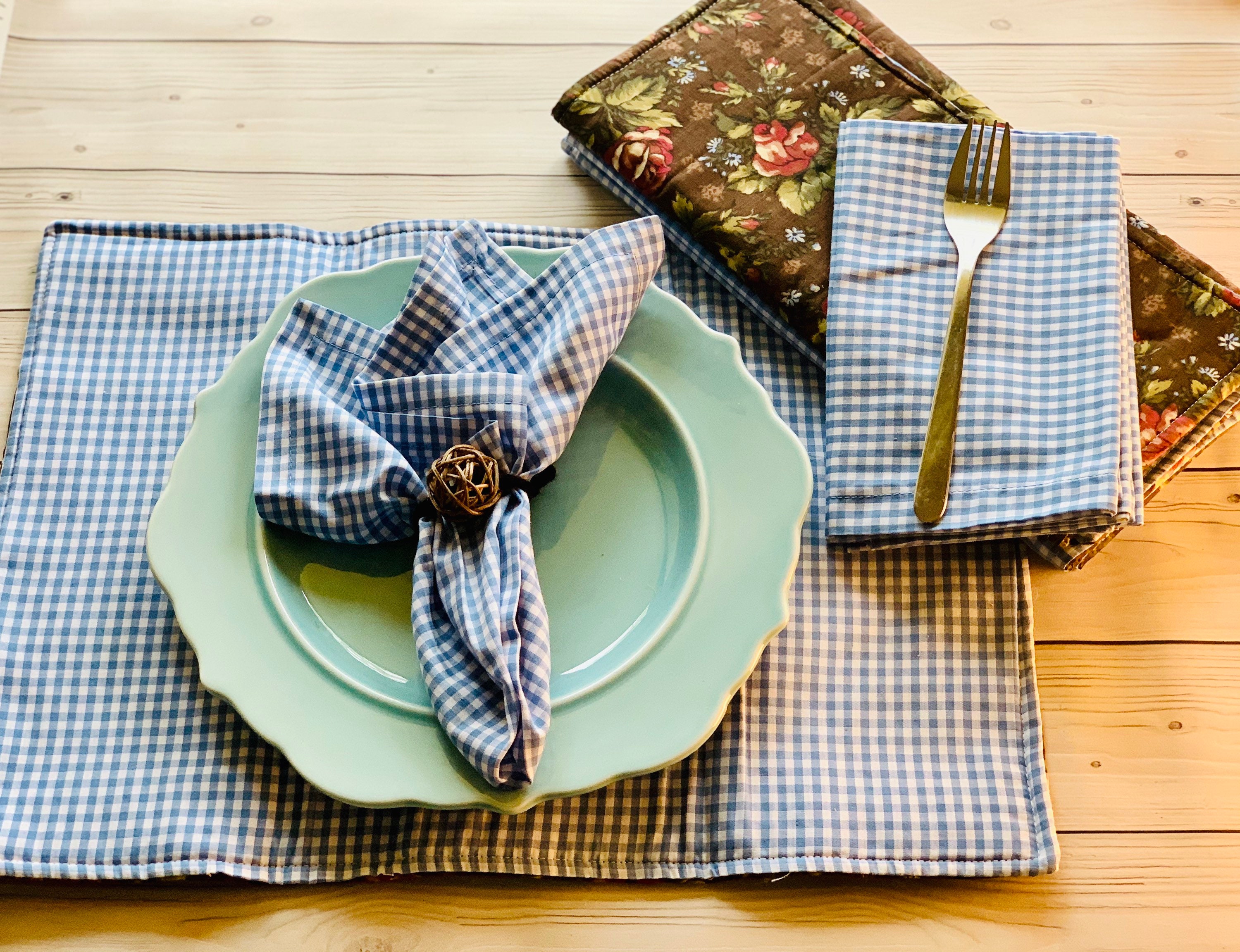 Placemats four placemats with matching cloth napkins 4 Etsy