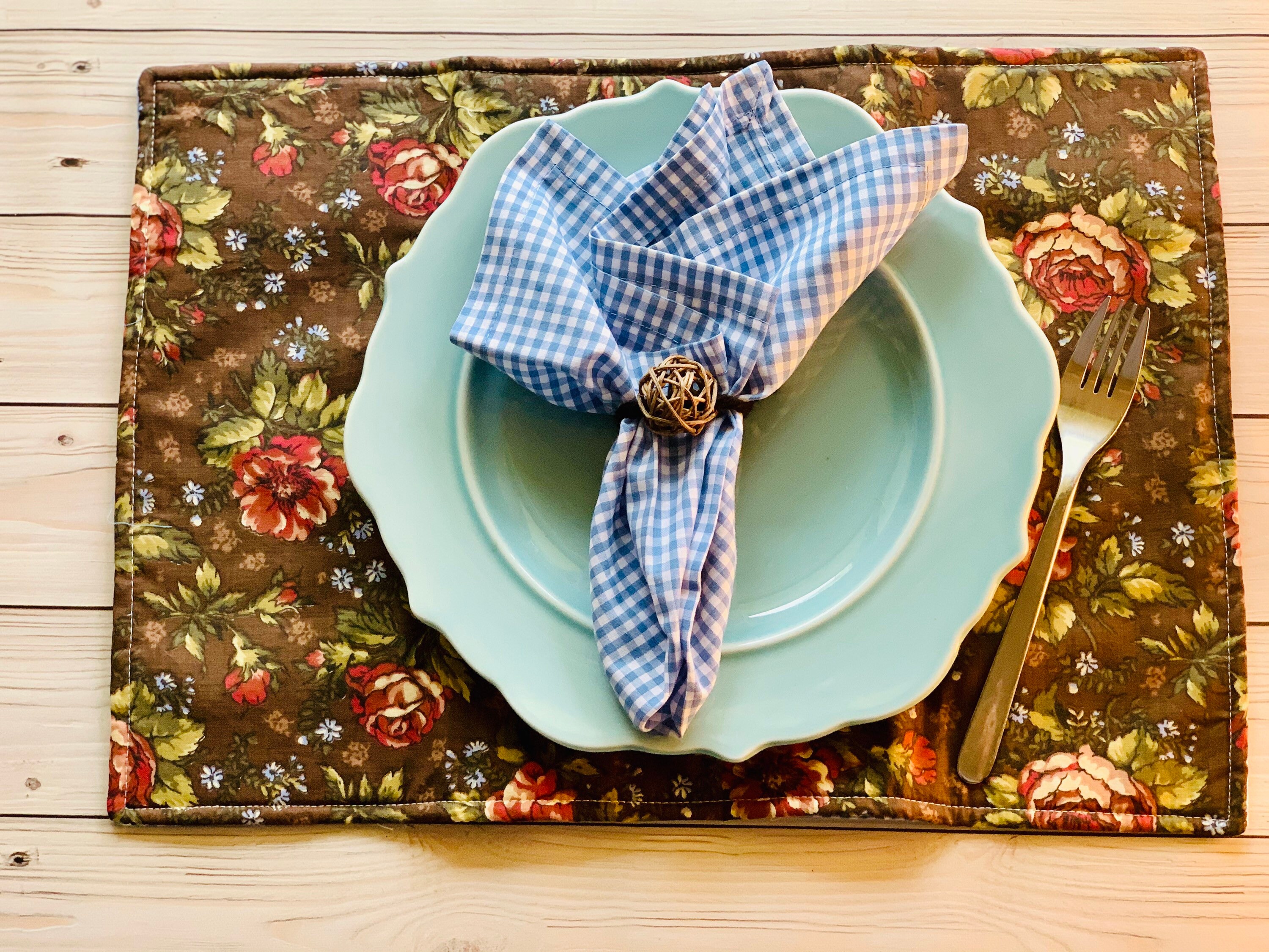 Placemats four placemats with matching cloth napkins 4 Etsy