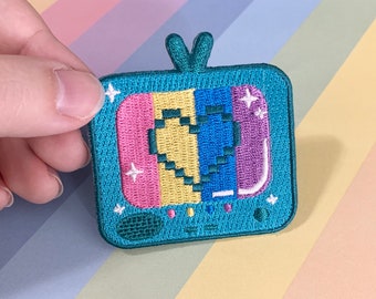 Hierro de TV retro en parche bordado - para chaqueta bolso chaleco punk alt goth accesorio