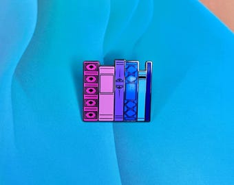 Spilla smaltata con libro bisessuale