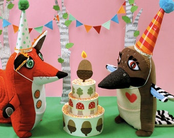Happy birthday postcard x 5, red squirrel and jaybird eating a big cake