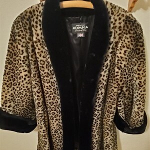 Veste en fausse fourrure Olympia Limited INC VINTAGE