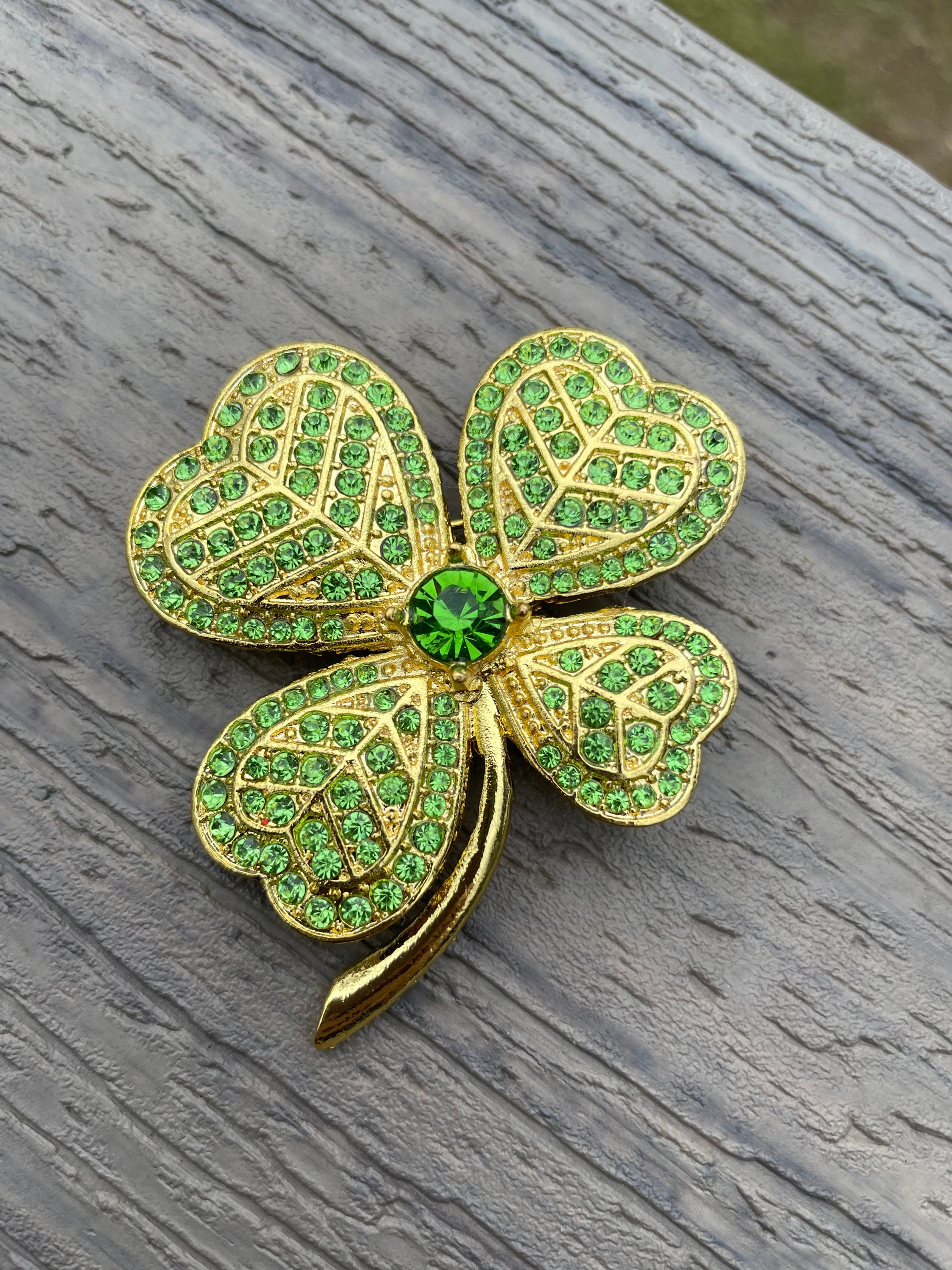 LARGE St. Patrick's Day Large Irish Green Gold Four Leaf Clover Brooch rhinestone pin jewelry new 2.25"
