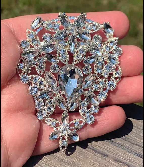 Magnifique Broche éblouissante De Strass Christal
