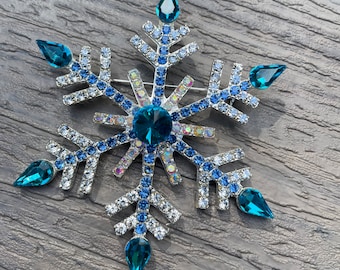 Gefrorene Winter Wunderland Schneeflocke Strass Brosche Pin - Blau Türkis Weihnachten Urlaub Schmuck
