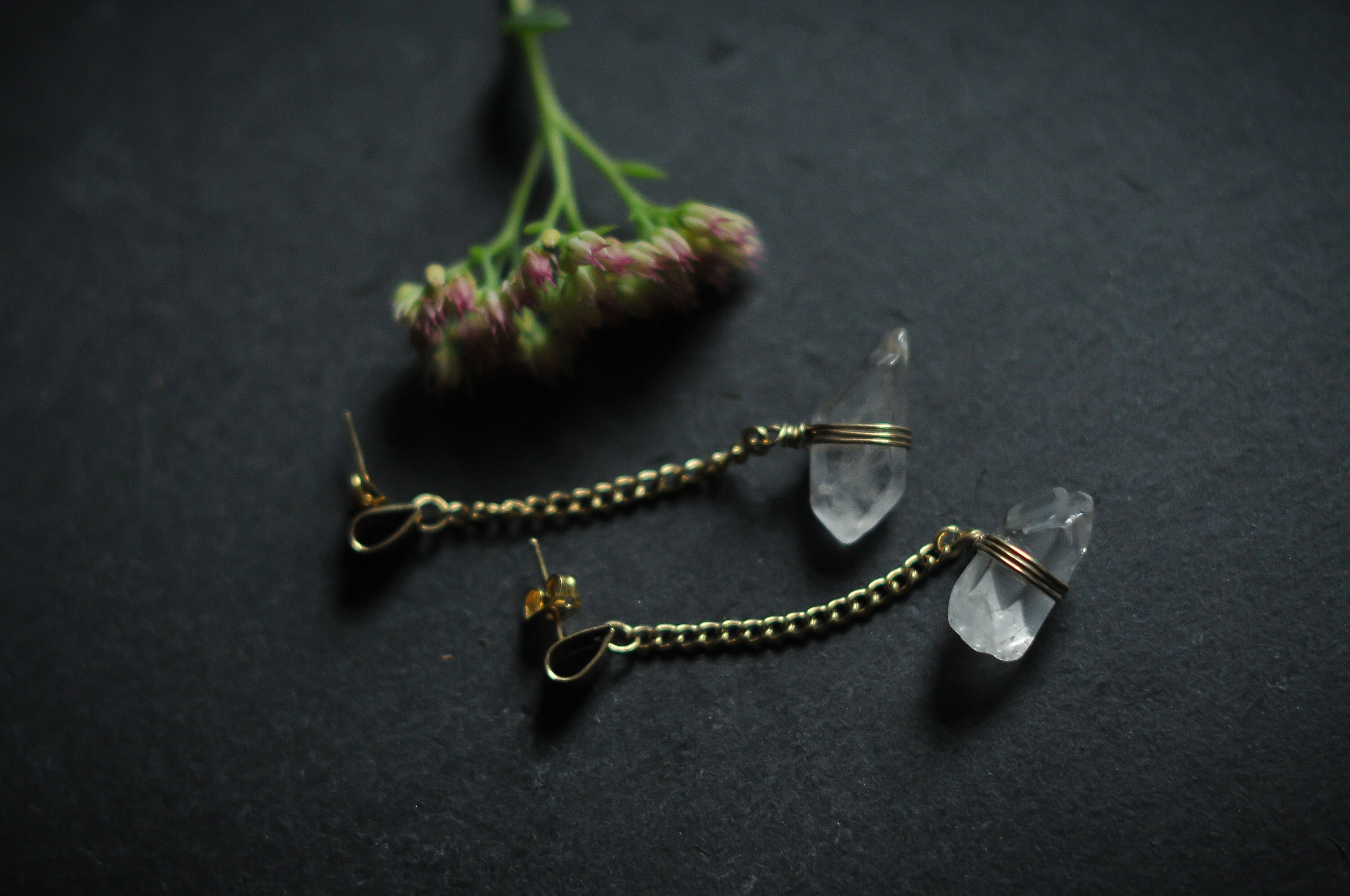 アクセサリー crystal ribbon chain earrings Amazon.com: Allereyae Vintage Crystal Pearl Drop Earrings