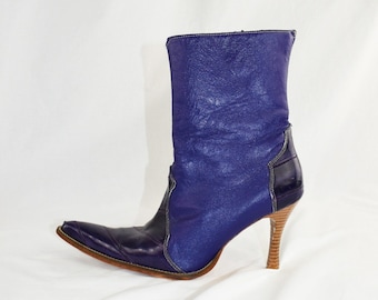 Y2K Blue Reptile Western Ankle Boots / Size 9