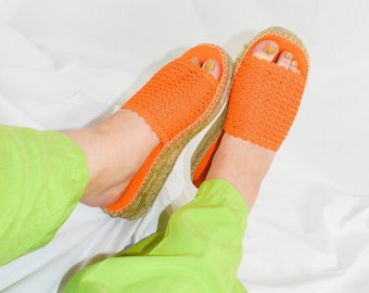 90's Orange Macrame Espadrille Sandals / Size 8