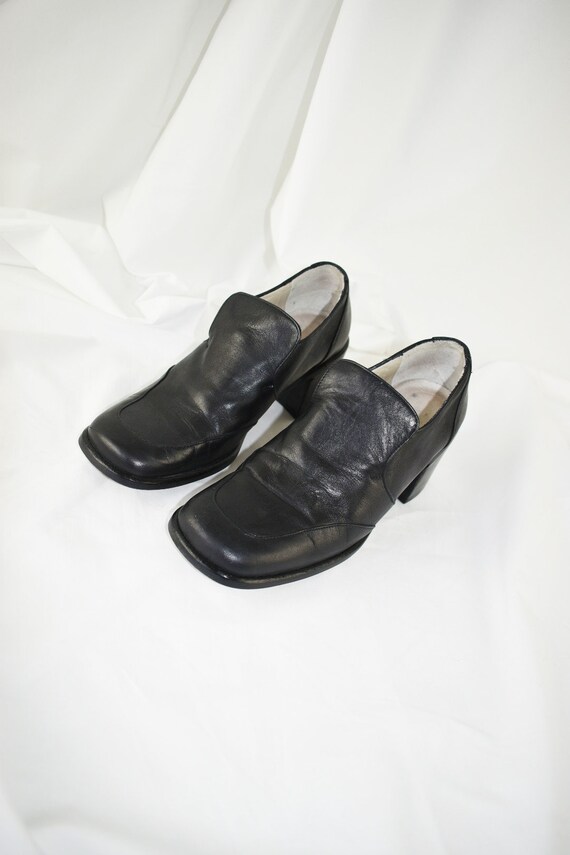 90's Black Leather Square Toe Loafers / Block Hee… - image 2