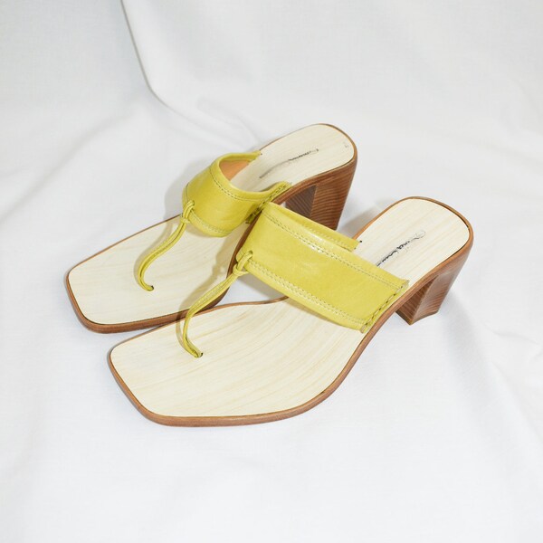 90s Green Square Toe Thong Sandals / Block Heels / 39 N