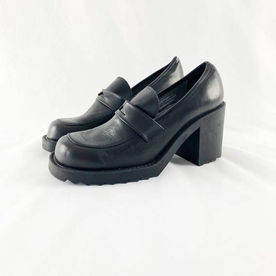 90's Black Leather Chunky Loafers / Block Heels /