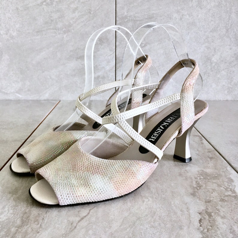 90/'s Cream Silver Iridescent Strappy Sandals Vintage Peeptoe Slingback Heel Size 8.5