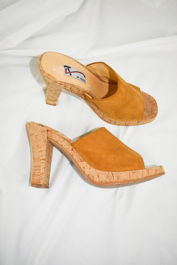 90's Tan Suede Chunky Slide Sandals / Heels / Siz… - image 8