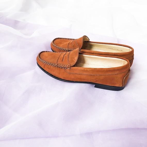 90's Cognac Suede Loafers Flats / Size 6