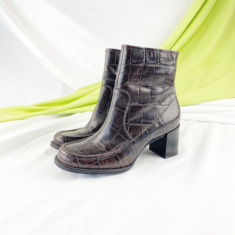 90's Crocodile Leather Ankle Boots / Block Heels