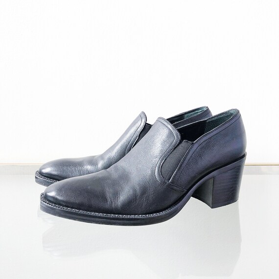 90's Black Leather Ankle Bootie / Block Heel / Siz