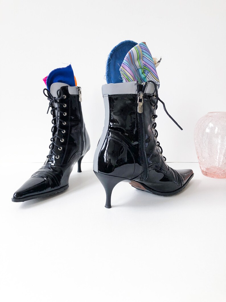 90/'s Donald Pliner Black Silver Patent Leather Lace Up Ankle Boot 7.5