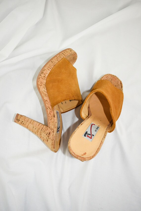 90's Tan Suede Chunky Slide Sandals / Heels / Siz… - image 7