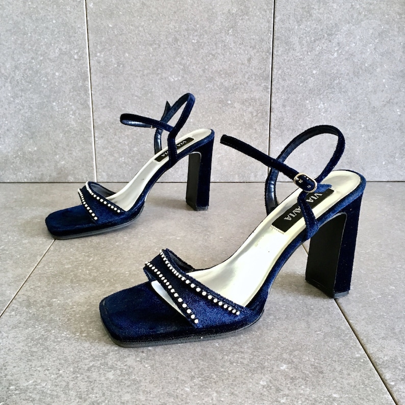 CLEARANCE 90/'s Blue Velvet Silver Ankle Strap Heel Strappy Sandal Size 10